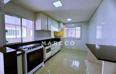 Imagem 5: Casa Comercial - Centro. Churrasqueira, 300m² de Área, 3 Banheirose5...