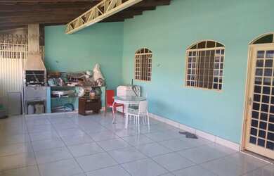 Imagem 2: Casa com 03 quartos, 01 suite, quadra 202 Recanto das Emas DF