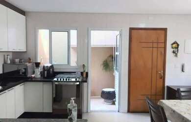 Imagem: O apartamento possui 3 Dormitórios, 2 Banheiros, 2 Vagas na