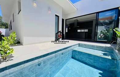 Imagem: A casa em condomínio possui 3 Dormitórios, 5 Banheiros, 4