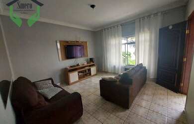 Imagem: A casa possui 5 Dormitórios, 4 Banheiros, 2 Vagas na garagem