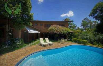 Imagem: A casa em condomínio possui 4 Dormitórios, 5 Banheiros, 5