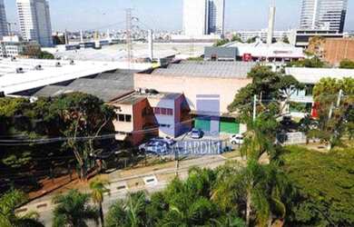 Imagem: O depósito possui 5 Vagas na garagem, 2.686m² de Área e