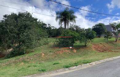 Imagem: O terreno possui 900m² de Área e está localizado em Jardim