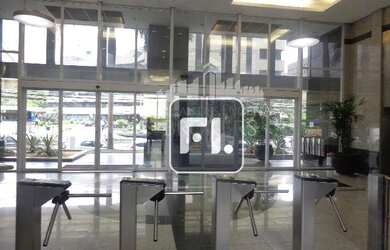 Imagem 1: Conjunto, 503 m² - venda por R$ 5.550.000,01 ou aluguel por R$ 23.000,01/mês - Chácara San