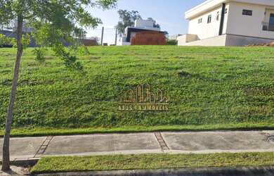 Imagem: O terreno possui 333m² de Área e está localizado em Green