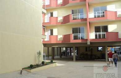 Imagem: O apartamento possui 3 Dormitórios, 2 Banheiros, 2 Vagas na