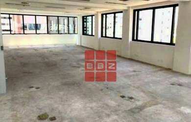 Imagem: O depósito possui 4 Vagas na garagem, 146m² de Área e está