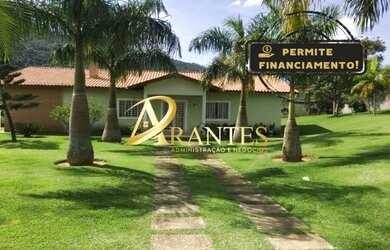 Imagem: A chácara possui 430m² de Área e está localizado em Portão