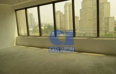 Imagem: O depósito possui 1 Vaga na garagem, 36m² de Área e está