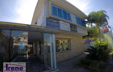 Imagem: O depósito possui 2 Vagas na garagem, 134m² de Área e está