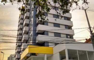 Imagem: O apartamento possui 1 Dormitório, 2 Banheiros, 2 Vagas na