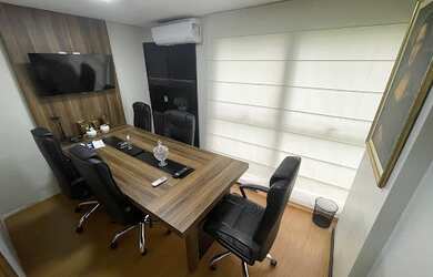 Imagem: O depósito possui 1 Vaga na garagem, 31m² de Área e está