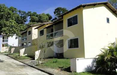 Imagem: A casa em condomínio possui 3 Dormitórios, 2 Banheiros, 2