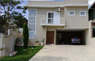 Imagem: A casa em condomínio possui 3 Dormitórios, 4 Banheiros, 4