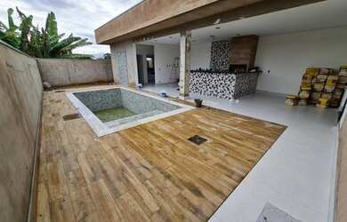 Imagem: A casa em condomínio possui 3 Dormitórios, 3 Banheiros, 4