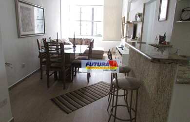 Imagem: O apartamento possui 3 Dormitórios, 1 Banheiro, 1 Vaga na garagem