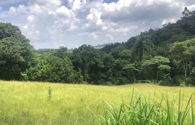 Imagem: O terreno possui 1.000m² de Área e está localizado em Centro