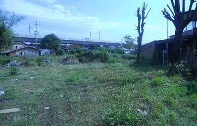 Imagem: O terreno possui 300m² de Área e Imóvel novo e está localizado