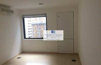 Imagem: O depósito possui 1 Vaga na garagem, 30m² de Área e está