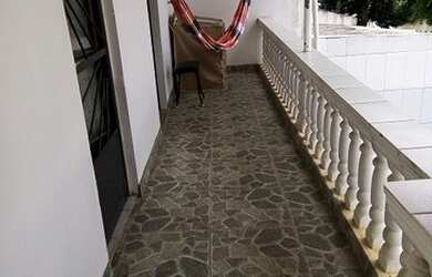 Imagem: A kitnet possui 1 Dormitório, 1 Banheiro, 1 Vaga na garagem