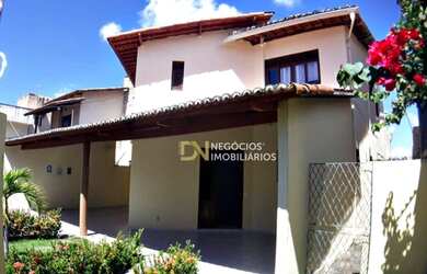 Imagem: A casa possui 5 Dormitórios, 5 Banheiros, 4 Vagas na garagem