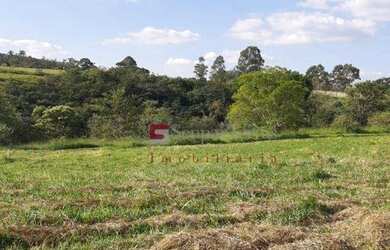 Imagem: O terreno possui 2.160m² de Área e está localizado em Loteamento