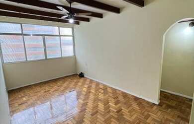 Imagem: O apartamento possui 2 Dormitórios, 2 Banheiros, 60m² de Área