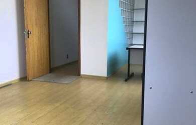 Imagem: O depósito possui 30m² de Área e está localizado em Santo