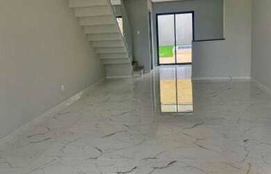 Imagem: A casa em condomínio possui 3 Dormitórios, 2 Banheiros, 1