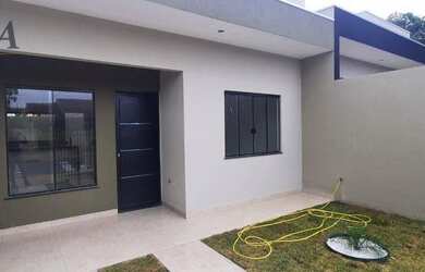 Imagem: A casa possui 2 Dormitórios, 1 Banheiro, 1 Vaga na garagem