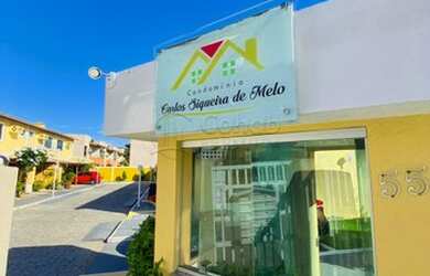 Imagem: A casa em condomínio possui 4 Dormitórios, 2 Banheiros, 2