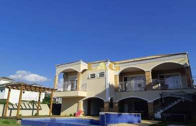 Imagem: A casa em condomínio possui 5 Dormitórios, 5 Banheiros, 4