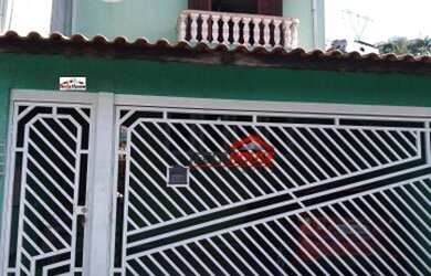 Imagem: A casa possui 3 Dormitórios, 3 Banheiros, 2 Vagas na garagem