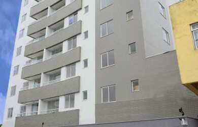 Imagem: O apartamento possui 3 Dormitórios, 1 Banheiro, 2 Vagas na