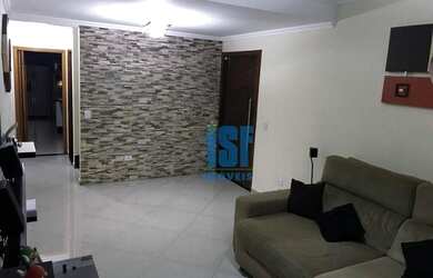 Imagem: A casa possui 3 Dormitórios, 2 Banheiros, 3 Vagas na garagem