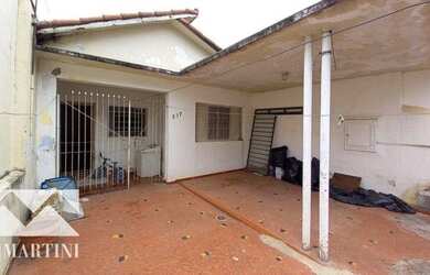 Imagem: A casa possui 2 Dormitórios, 1 Banheiro, 1 Vaga na garagem