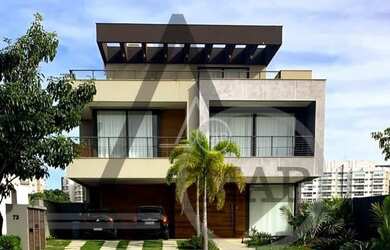 Imagem: A casa em condomínio possui 4 Dormitórios, 5 Banheiros, 5