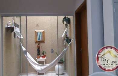 Imagem: A casa em condomínio possui 2 Dormitórios, 2 Banheiros, 3