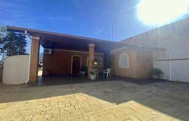 Imagem 1: Casa à venda, por R$ 800.000 - Vila Santa Maria - Americana/SP