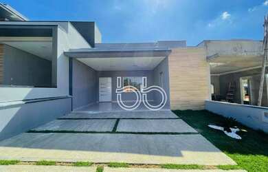 Imagem: A casa em condomínio possui 3 Dormitórios, 3 Banheiros, 4