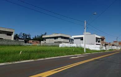Imagem 8: Lote/Terreno para venda com 341 metros quadrados em Residencial Villagio...