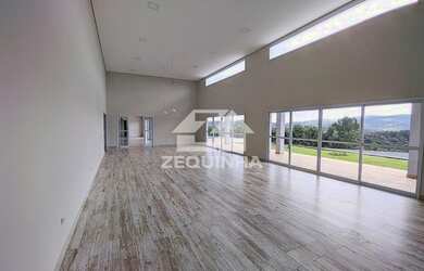 Imagem 4: Residencial - Centro. Piscinae750m² de Área