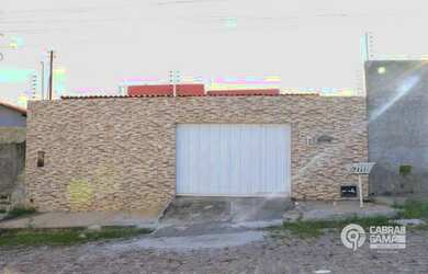 Imagem: A casa possui 2 Dormitórios, 1 Banheiro, 3 Vagas na garagem