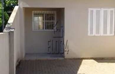 Imagem: Casa com 2 Dormitorio(s) localizado(a) no bairro Scharlau em