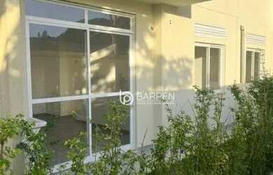 Imagem: O apartamento possui 1 Dormitório, 1 Banheiro, 1 Vaga na garagem