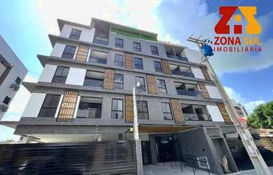 Imagem: O apartamento possui 3 Dormitórios, 1 Banheiro, 1 Vaga na garagem