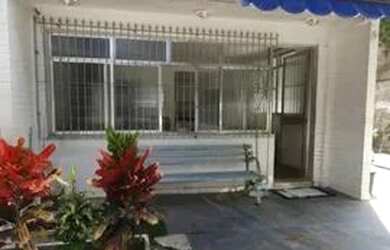 Imagem: A casa em condomínio possui 2 Dormitórios, 2 Banheiros, 2