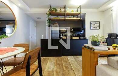 Imagem: O apartamento possui 2 Dormitórios, 2 Banheiros, 2 Vagas na