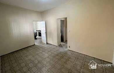 Imagem: A casa possui 2 Dormitórios, 3 Banheiros, 1 Vaga na garagem